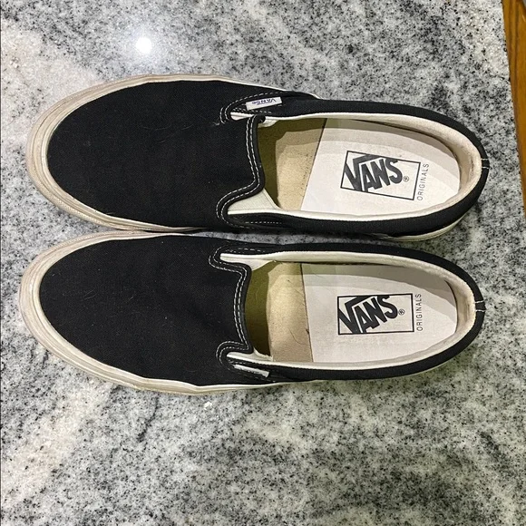 Vans Men's Black and White Slip-On Loafers Mens 9/womens 10.5 - Picture 4 of 7